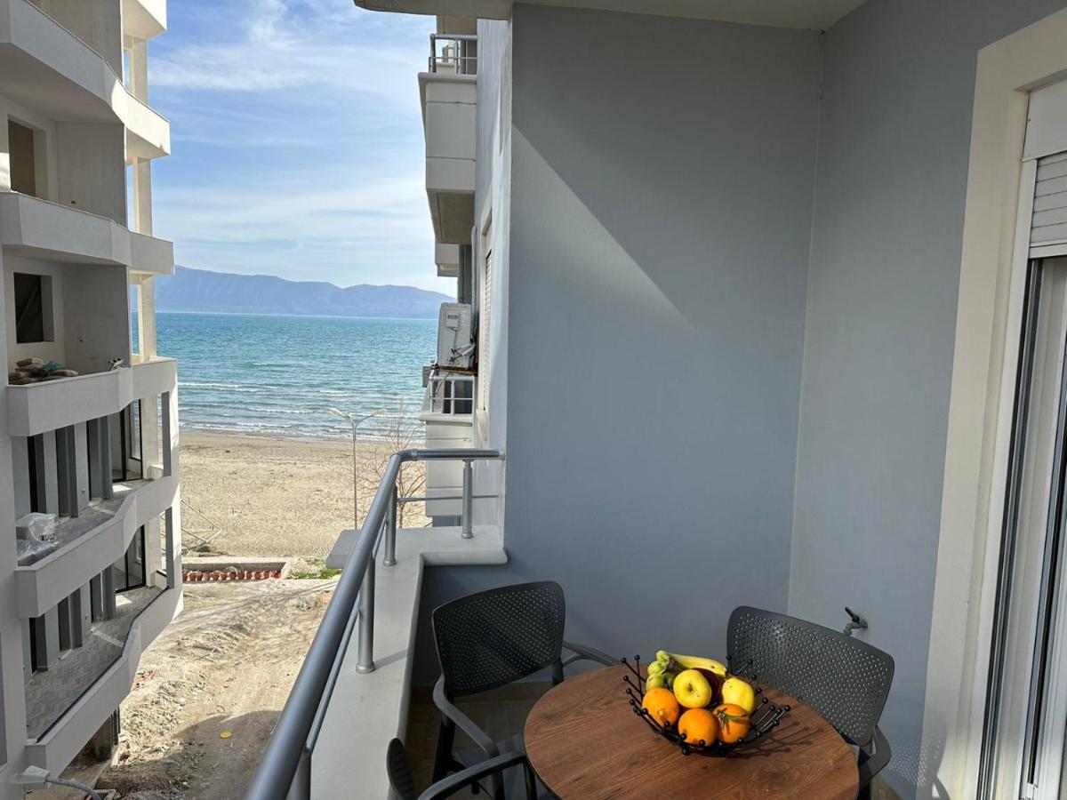 Trea Accomodations - On Private Beach With Sunbed & Umbrella Vlorë Exteriér fotografie